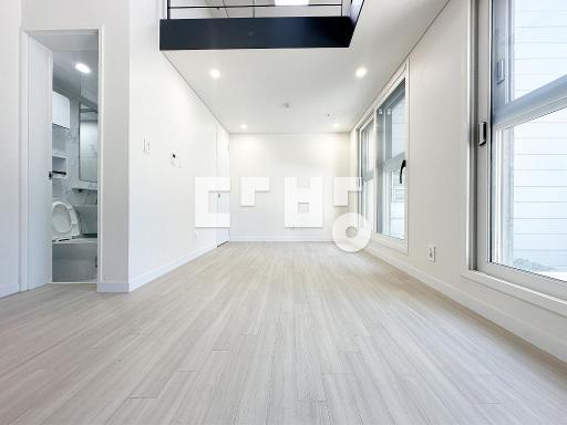 Apartment in 독산동 - View 2