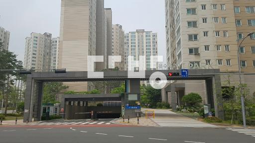 Apartment in 신정동 - View 2