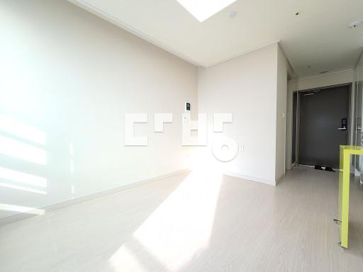 Apartment in 선부동 - View 4