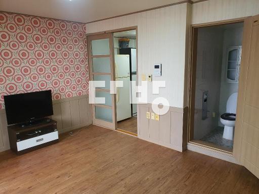 House in 이동 - View 3