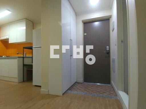 Apartment in 효자동 - View 4