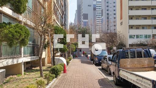 Apartment in 신곡동 - View 3