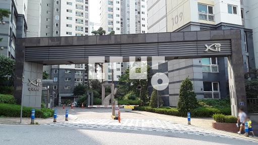 아파트 - View 2
