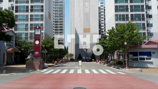 Apartment in 북정동 - View 2