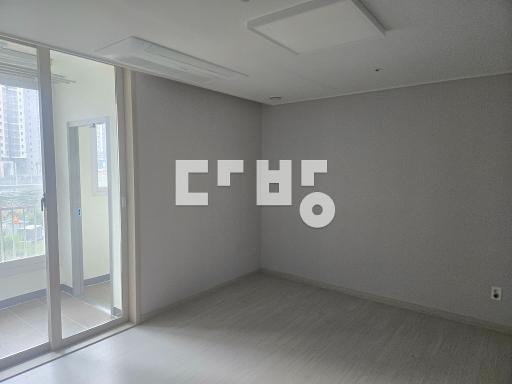 Apartment in 송학동 - View 5