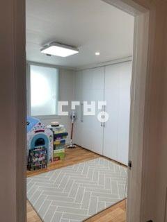앞가립없으며,  샤시포함 올리모델링으로 내부깨끗하며 빠른입주 가능합니다. - View 2