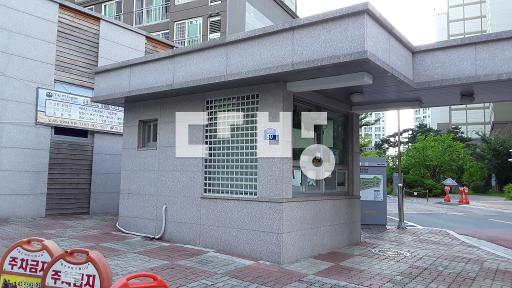 남향 시스템에어컨2대 방3 욕실2개 상태좋음.전세취소 매매2억만가능합니다 - View 3