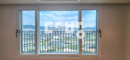 34.뻥뷰.전면동.시스템에어컨3대.김냉.팬트리.붙박이장외 - View 2