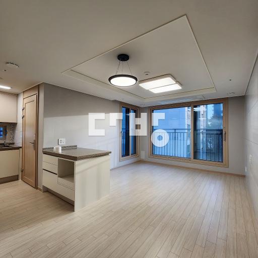 Apartment in 무실동 - View 2