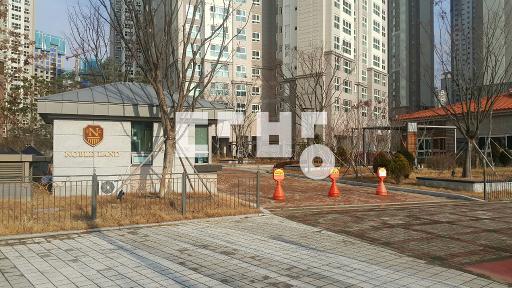 Apartment in 물금읍 - View 2