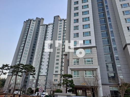거실과 안방이 아주큼,주차편리,조용한동,시스템에어컨,빌트인냉장고 - View 2
