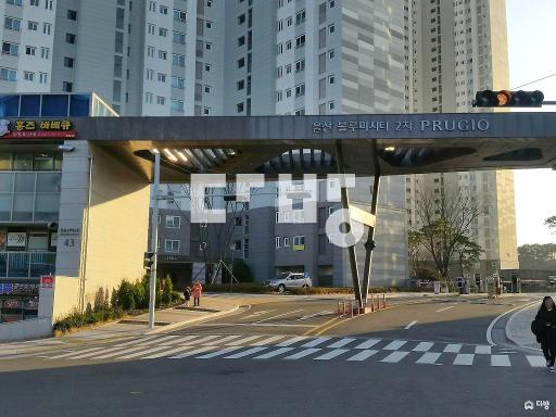 Apartment in 산하동 - View 2