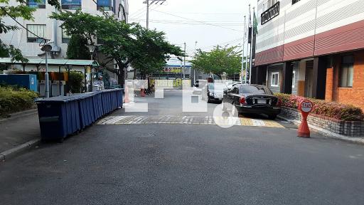 아파트 - View 2