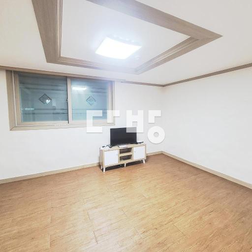 Apartment in 연암동 - View 2