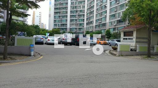 Apartment in 개포동 - View 2