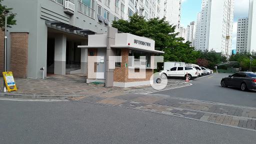 Apartment in 강일동 - View 2