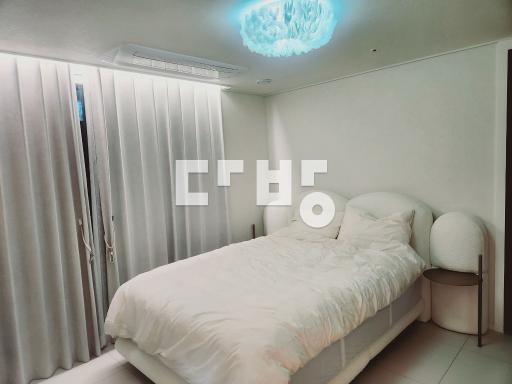 알파룸,에어컨4,인덕션,식세기,중문,화이트마루,실링팬,간접조명외 옵션다수 - View 4