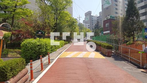 방4화2, 초중고 인접,  전망 좋고 숲세권 - View 2