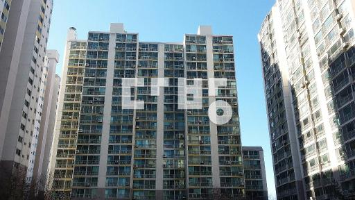 Apartament me 1 dhoma, 77 m²
