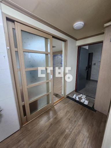 Apartment in 성건동 - View 2