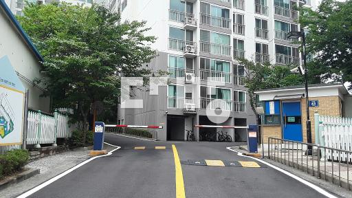 Apartment in 신정동 - View 2
