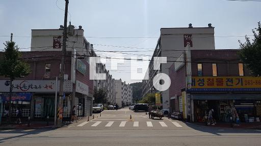 하이샤시시공및 내부수리되어 상태깨끗,반려동물x - View 2