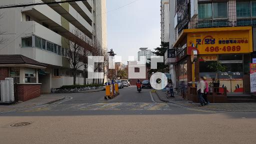 샷시포함 내부 올수리 깨끗 초중고 인접 조용한 단지 - View 3