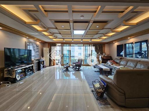 Apartment in 서초동 - View 2