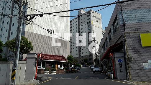 즉시입주 일조권 조망권 양호 남향 가운데라인 초중고학군좋음 생활권편리 - View 3