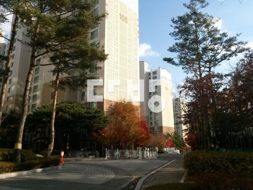 살기편리하고 넓은 구조의 협의정상입주가능.중문설치및탄성코팅등한주인세대매물 - View 5
