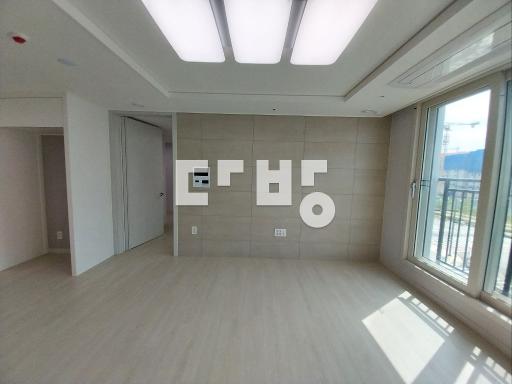 임차승계 고층전망   초,중학세권 상권이용편함 - View 2