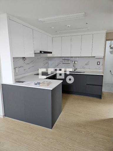Apartment in 무거동 - View 2
