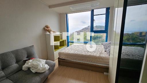 Apartment in 서귀포시, 중문동 - View 2