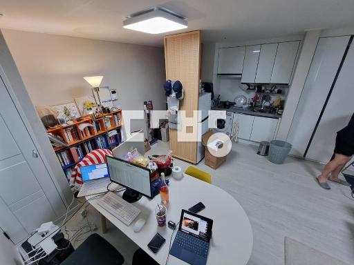 Apartment in 상도동 - View 2