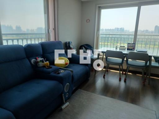 주거와생활권에불편없는위치/인근중학교바로앞트인조망/에어컨4대/수납좋음 - View 3