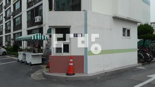 Apartment in 용산동 - View 2