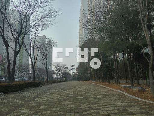 3년전 최고급 인테리어, 주인거주중, 입주협의 - View 3