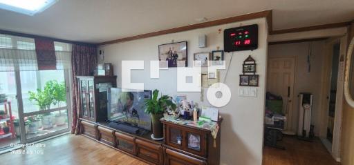 남향. 외부샷시교체. 부분리모델링. 협의입주 - View 2