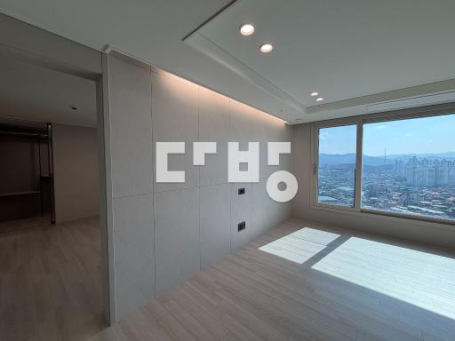84E.드레스룸2,판상형구조, 알파룸 확장까지 완벽매물 - View 5