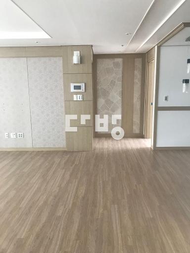 가격절충가능,앞트인라인 ,주차공간여유, - View 2