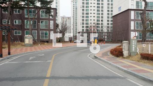 일조량,전망좋은집, 내부기본깔끔,신시가지 상권편리,교통 생활권 최고위치 - View 2
