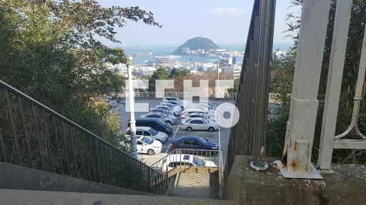Apartment in 동삼동 - View 3