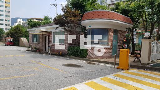 공실이며 급매물로 부분수리하여 집 깨끗(싱크대,도배,장판,신발장) - View 3