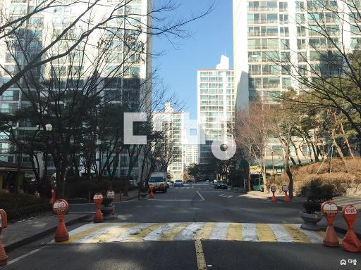 선호동 이며 학교 상가인접합니다
가운데라인입니다
가격조절가능합니다 - Pogled 2