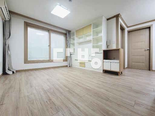 +주차굿+거실넓은 풀옵션 투룸+에어컨2대+엘베+베란다+남향집+보건대도보권 - View 3