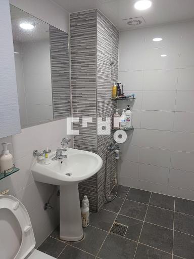 Apartment in 용호동 - View 4