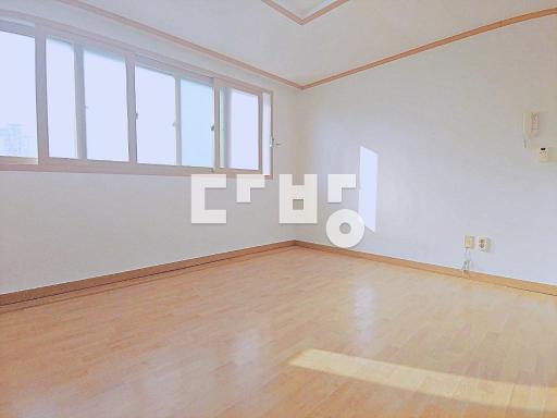 즉시입주ㅣ고층시티뷰ㅣ넓고큰방ㅣ착한월세ㅣ - View 3