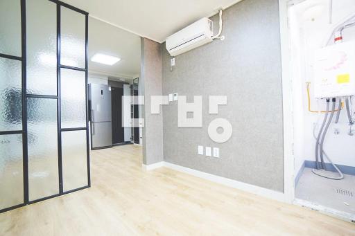 Apartment in 수원시, 우만동, 팔달구 - View 5