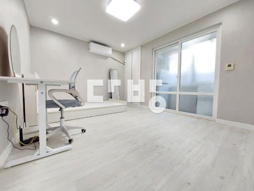 Apartment in 조영동 - View 2