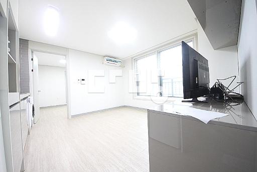 야구장4거리 1.5룸 풀옵션   애완동물가능  엘베  즉시입주 - View 3
